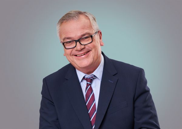 Jürgen B. Hausmann © copyright: guido schröder, harald kirsch