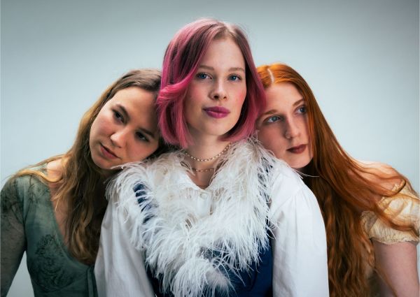 © ©Nils Wagner ©Cara